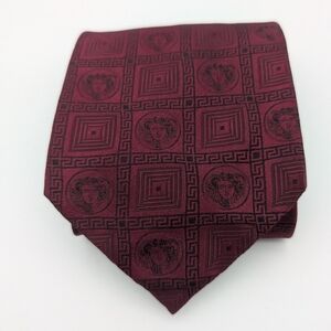 Angelino Cravette Medusa Patterned Silk Tie
